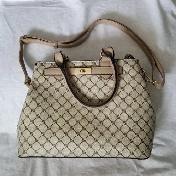 New Cream Handbag - Picture 1 of 4